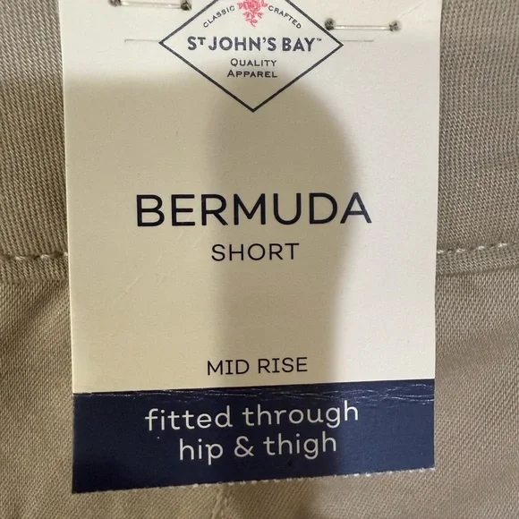 St. John's Bay  🆕 Women’s Mid-Rise Bermuda Shorts Size 8. 🆕🆕 - Picture 12 of 13